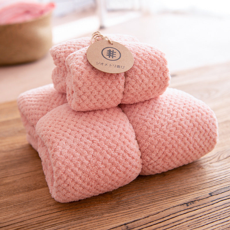 Towel Set - Soft and Comfortable