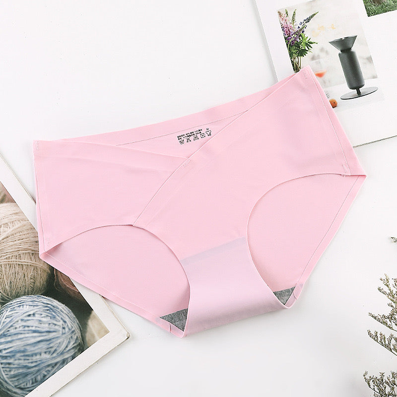 Ice Silk Seamless Underwear