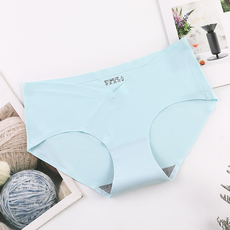Ice Silk Seamless Underwear